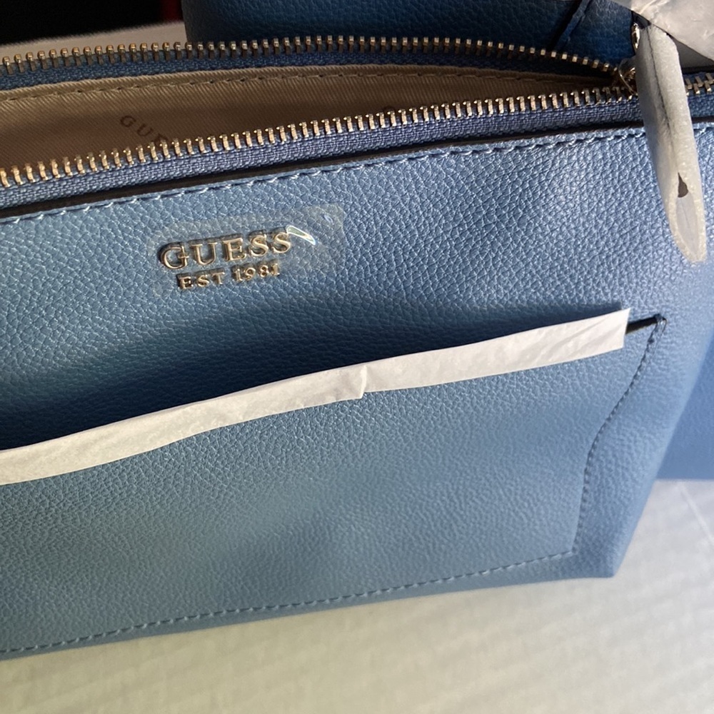 New GUESS Blue Tote - Picture 13 of 13